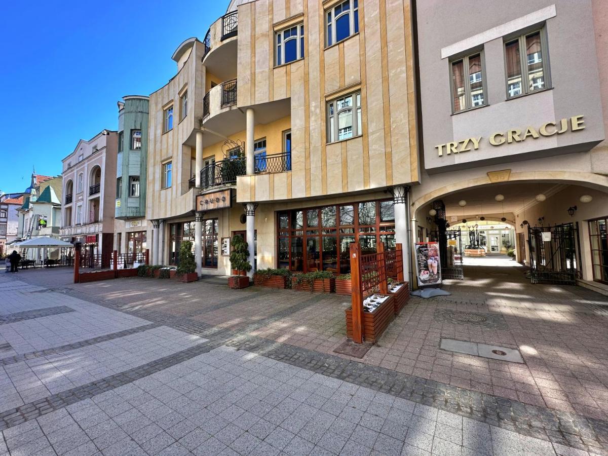 Azja, Sopot Monte Cassino, Balkon, Parking Exterior foto