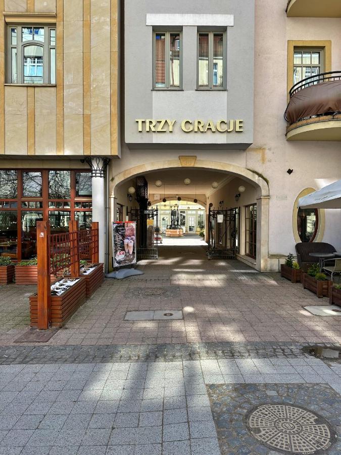 Azja, Sopot Monte Cassino, Balkon, Parking Exterior foto